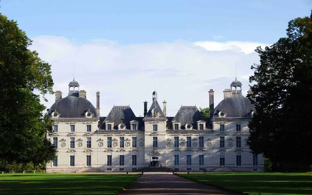 Cycling Discovery in the Heart of the Châteaux Country cycling-discovery-chateaux-country